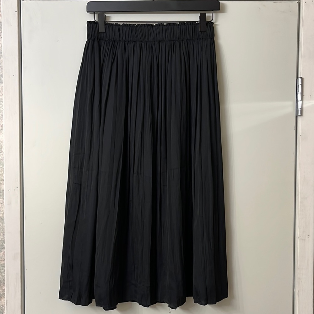 GAP Black Pleated Midi Skirt Size XSmall